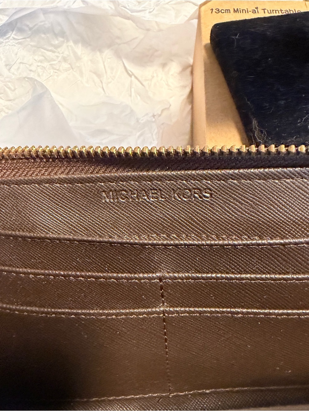 Michael Kors Zip-Around Wallet in Tan and Black Tiger-Print - Picture 14 of 15